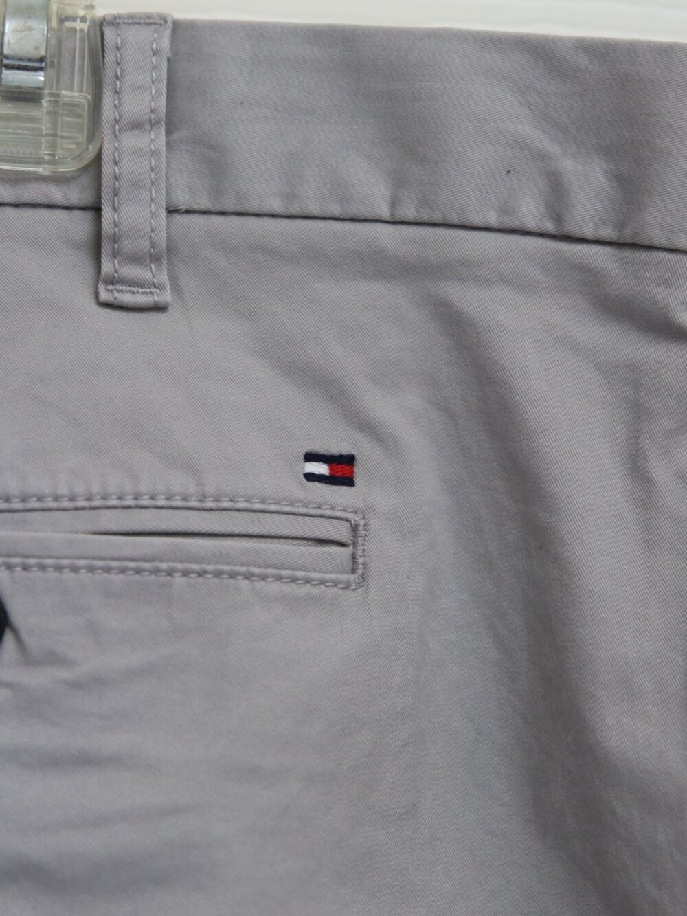 NWT Tommy Hilfiger Mens Drizzle Gray TH Flex Shorts Regular Fit Size 42W Stretch - Picture 8 of 9